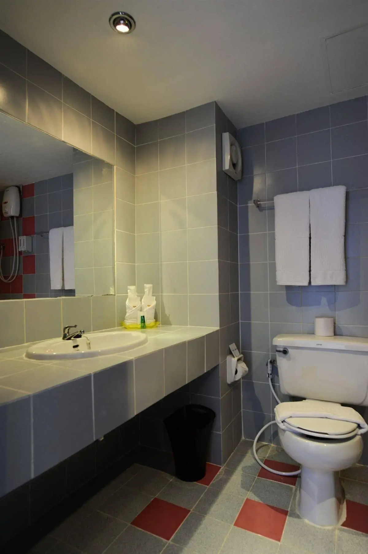 Angket Hip Residence