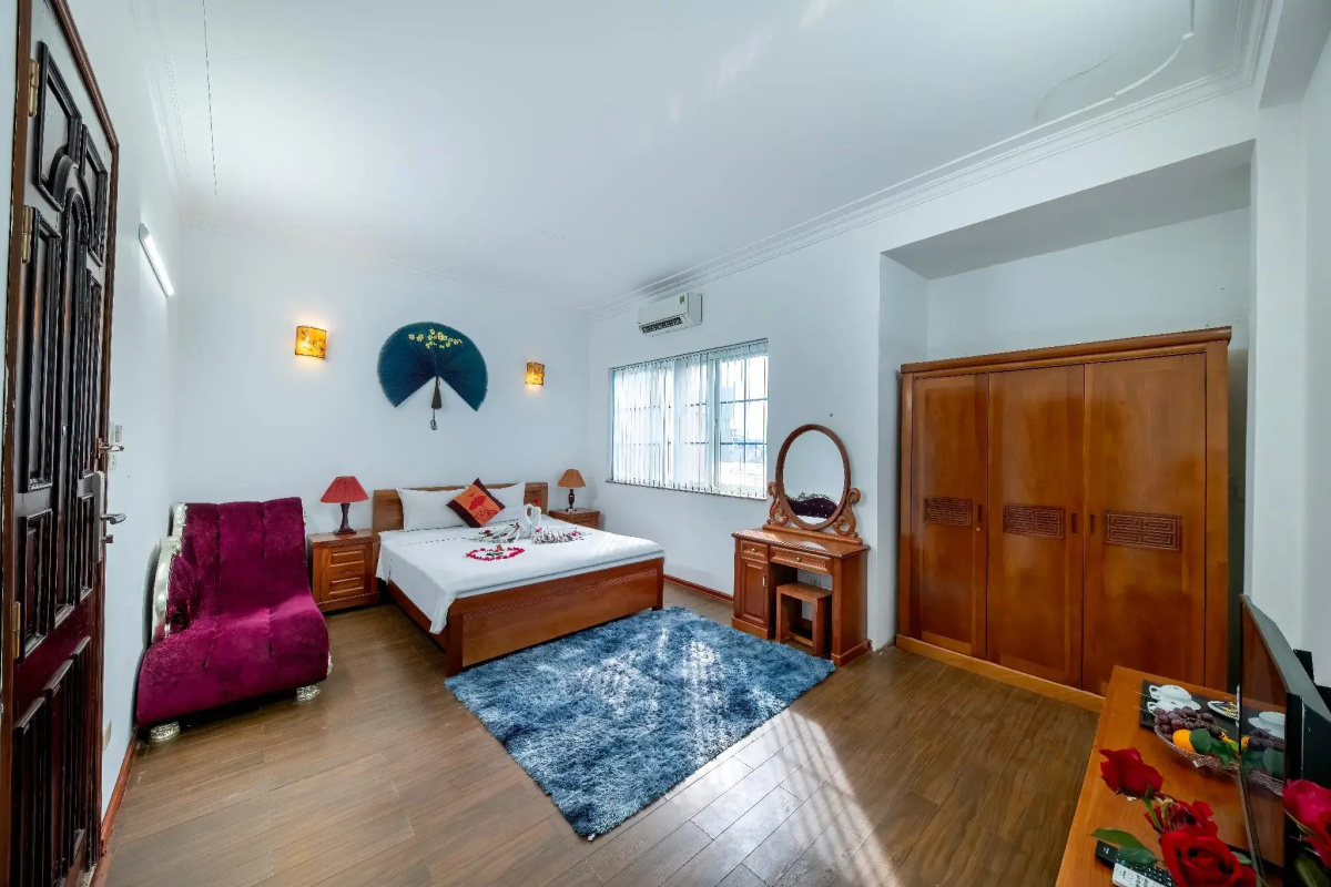 Phoenix Legend Hotel