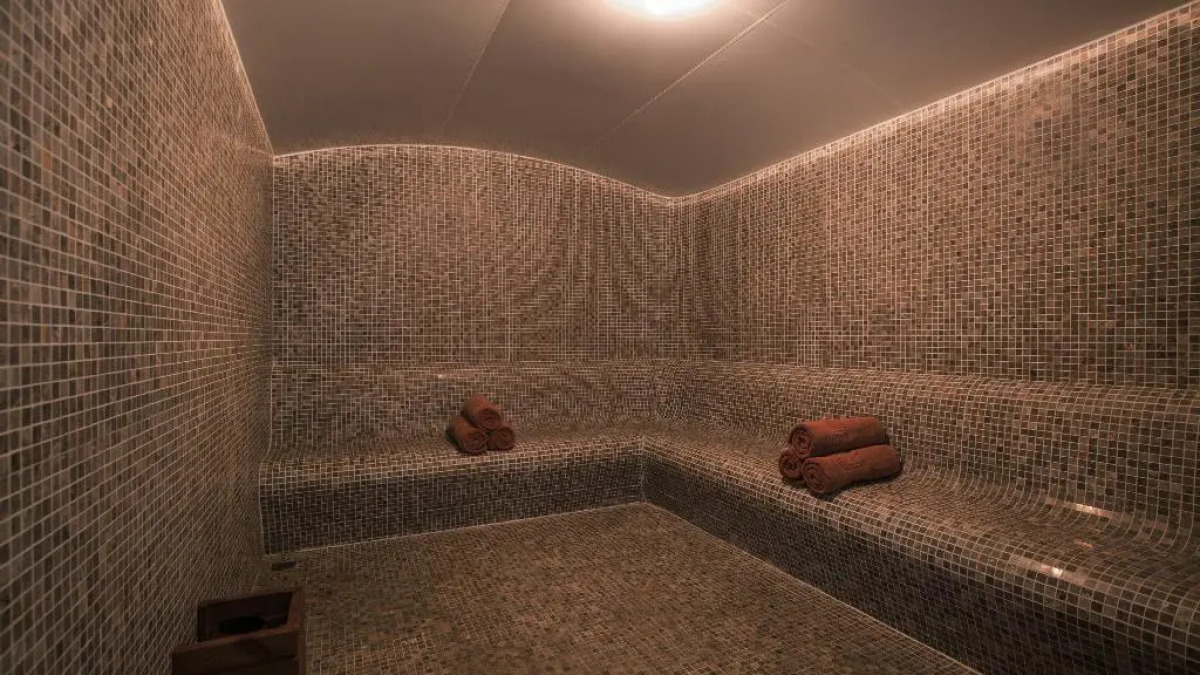 Prince Hotel Da Nang (Formerly Sel de Mer Hotel & Suites)