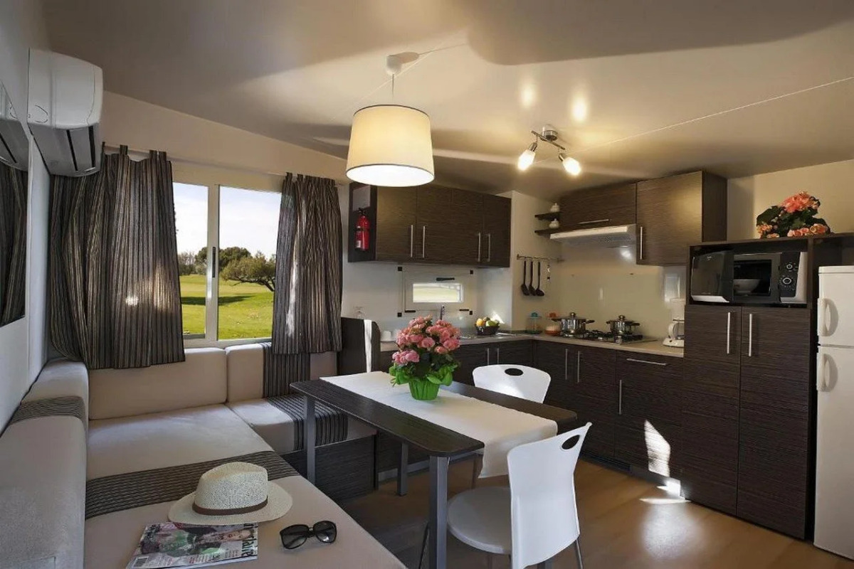 Hu Venezia Camping in Town