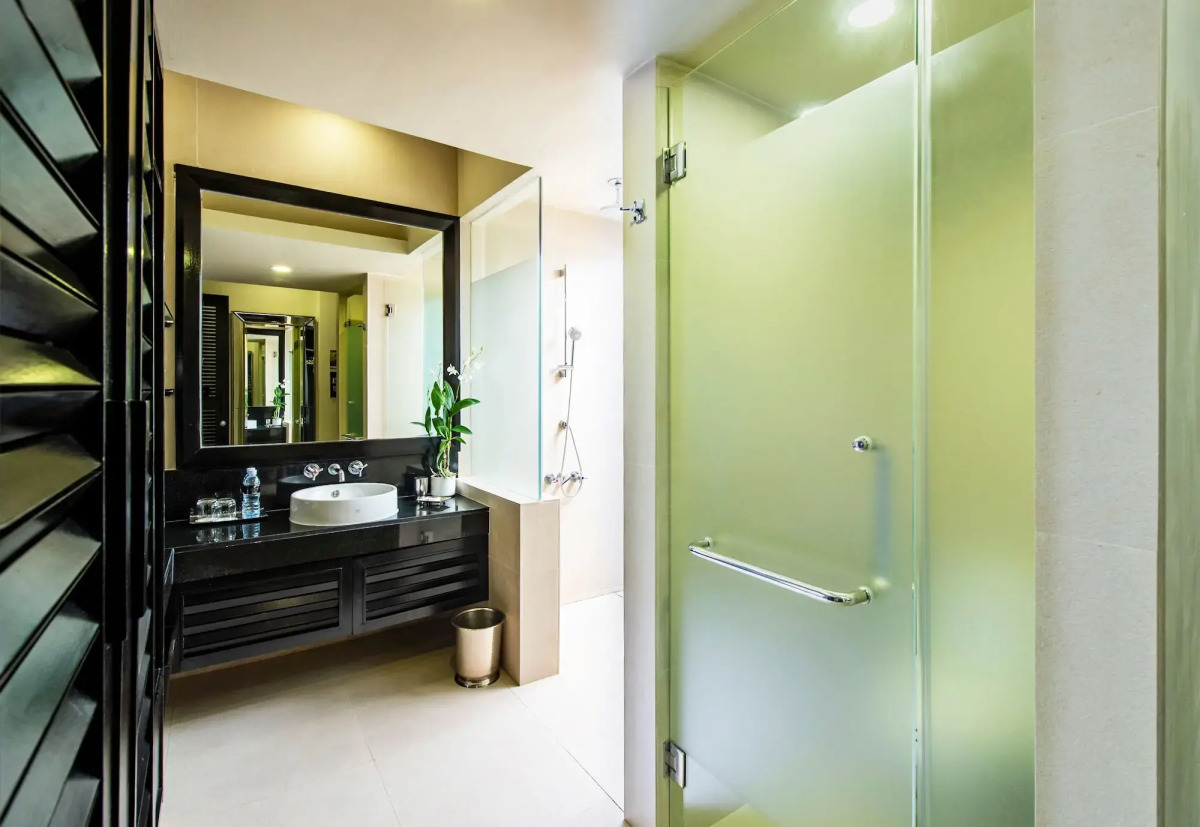 Impiana Beachfront Resort Patong, Phuket