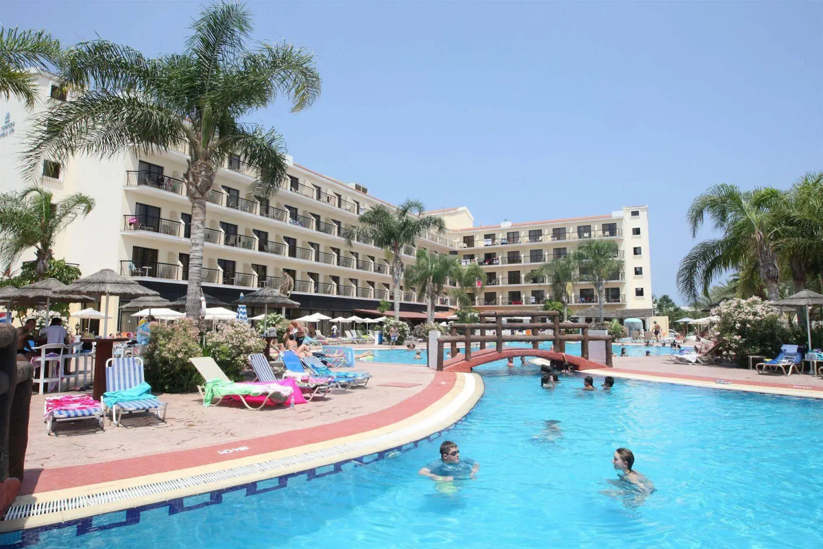 Tsokkos Gardens Hotel & Apartments