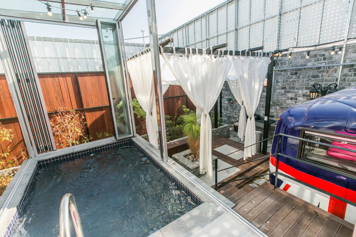 February Hotel The Signature Dongseongro