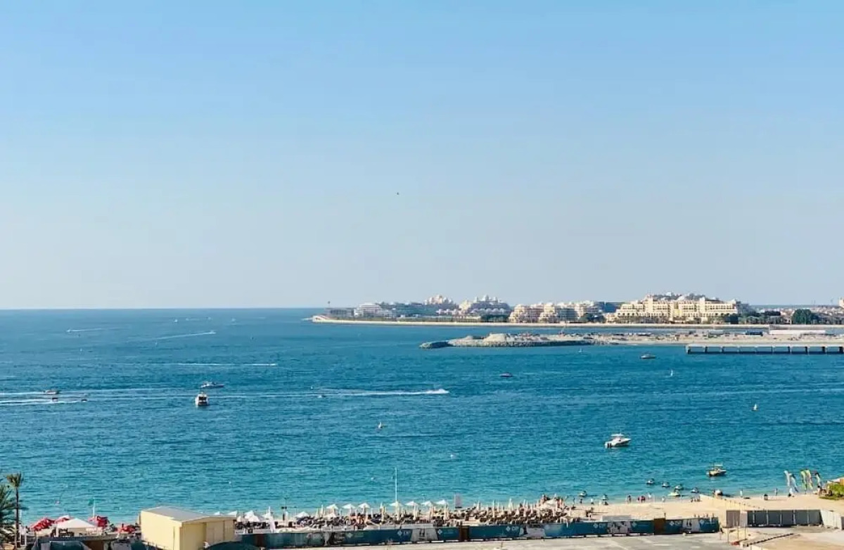 Bollywood Beach Hostel