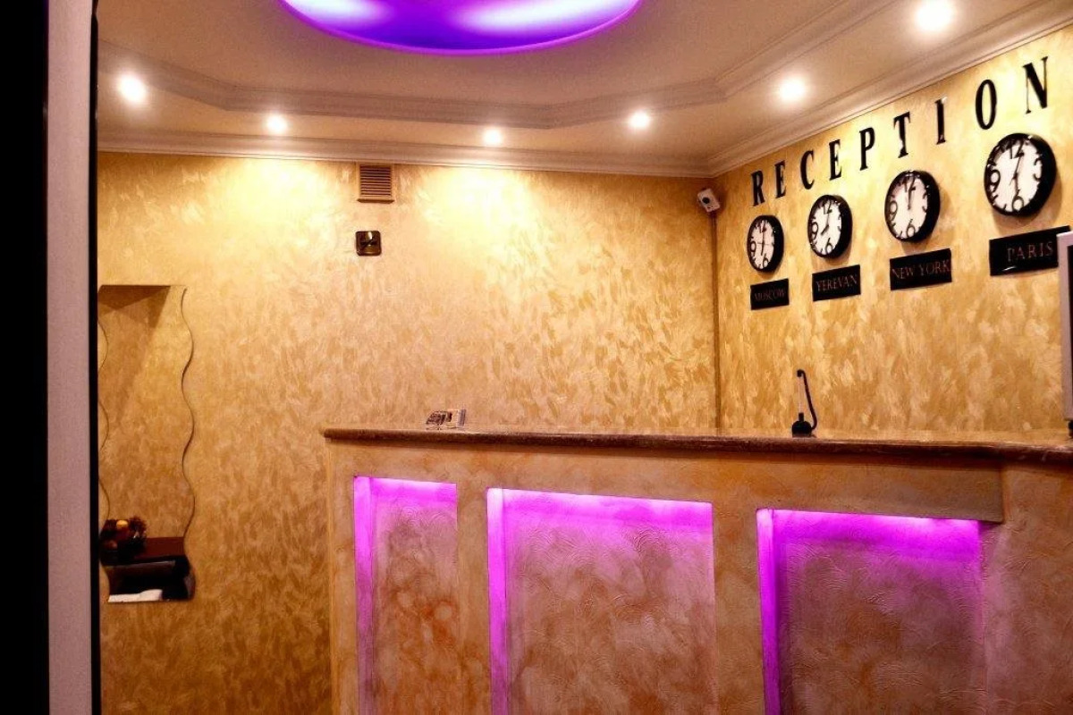 Отель «Чар»