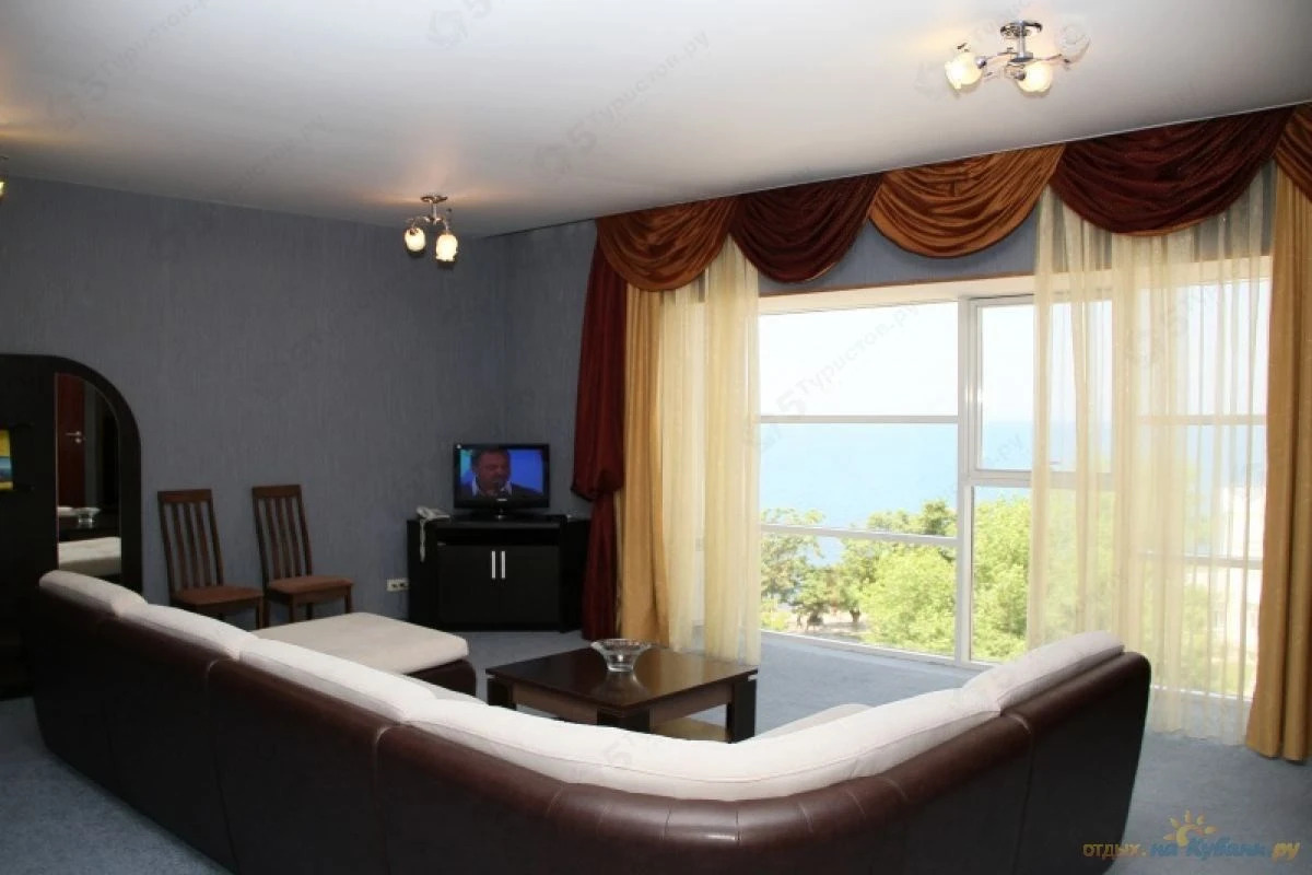 Малая Бухта