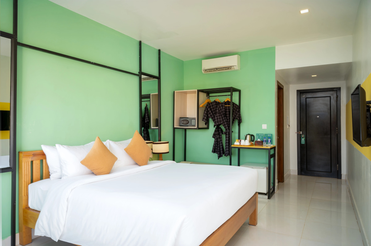 Landing Gold By Amatak