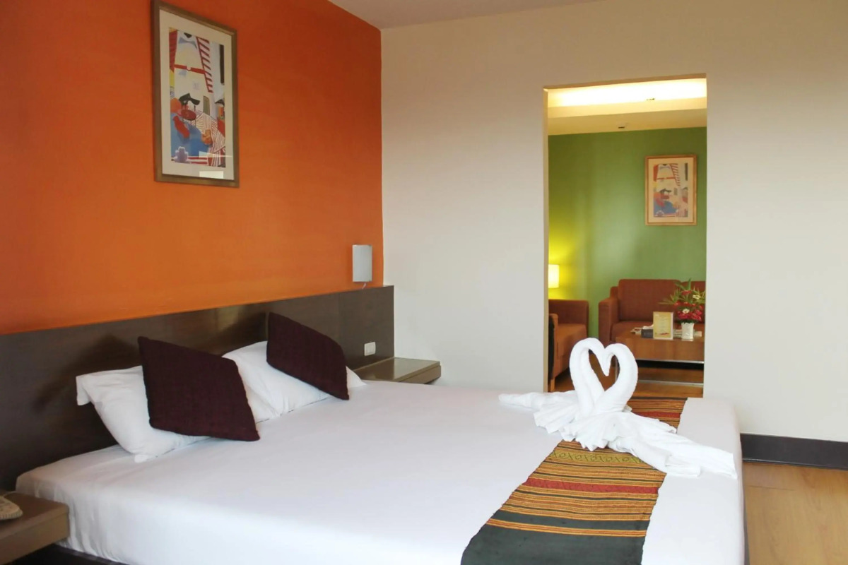 The Seasons Bangkok Huamark