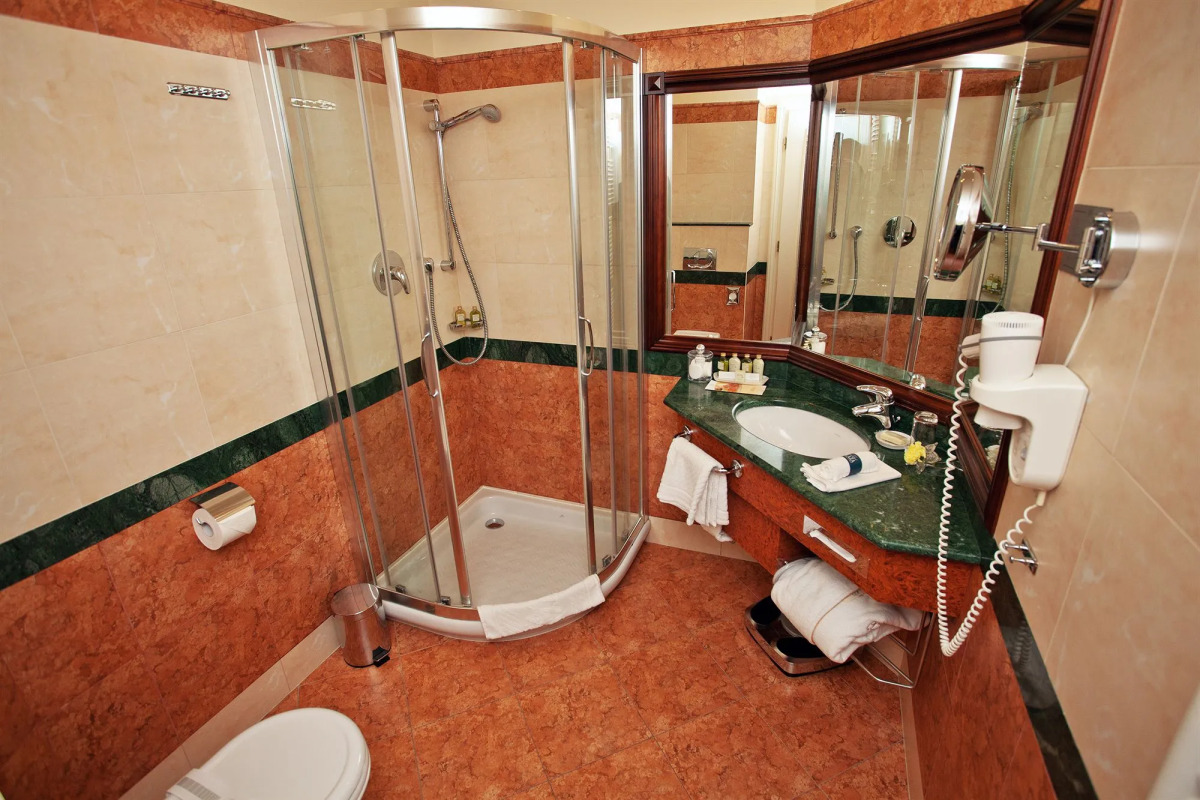 CARLSBAD PLAZA Medical Spa & Wellness hotel