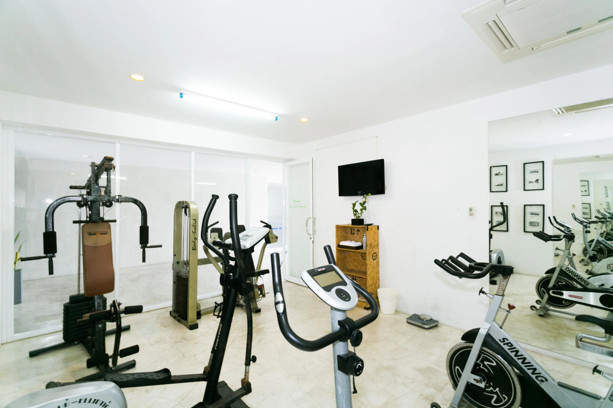 Sugar Palm Grand Hillside