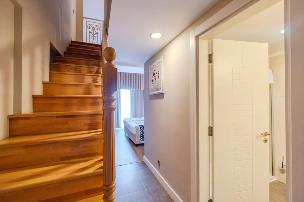 Villa Side Residence