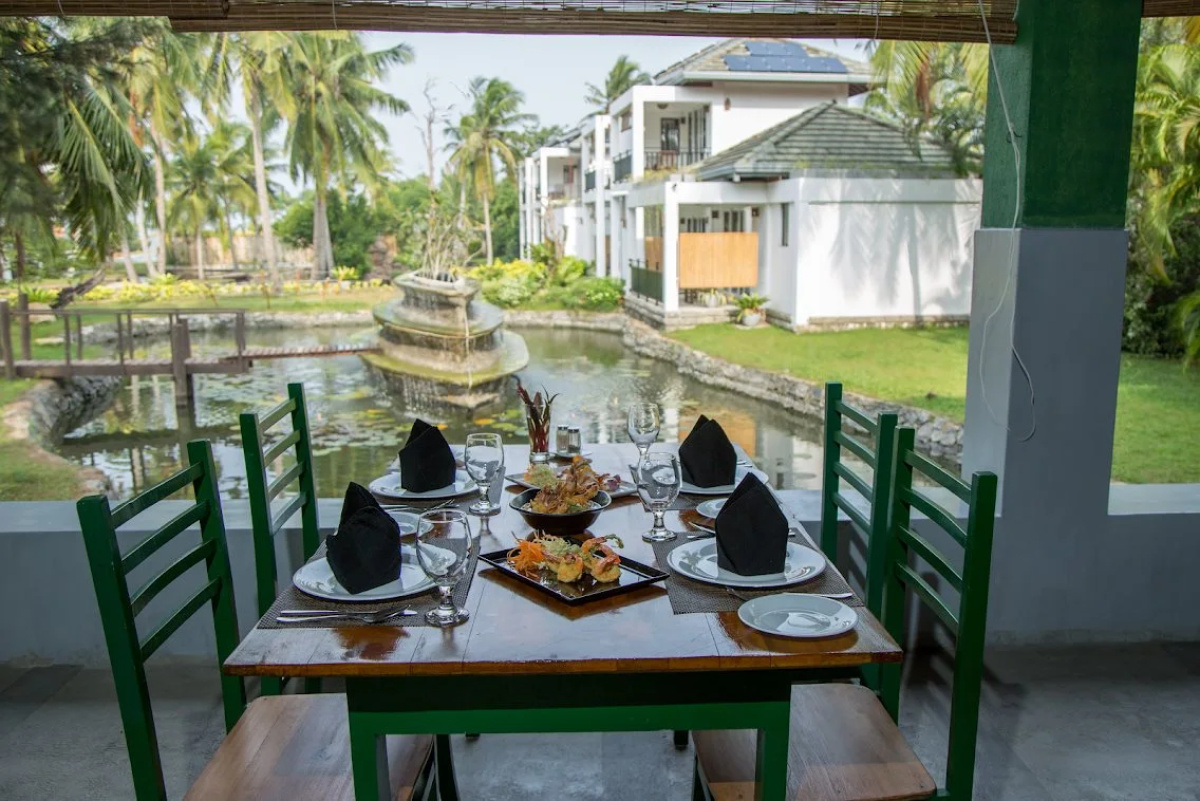 Отель Amaluna Resorts