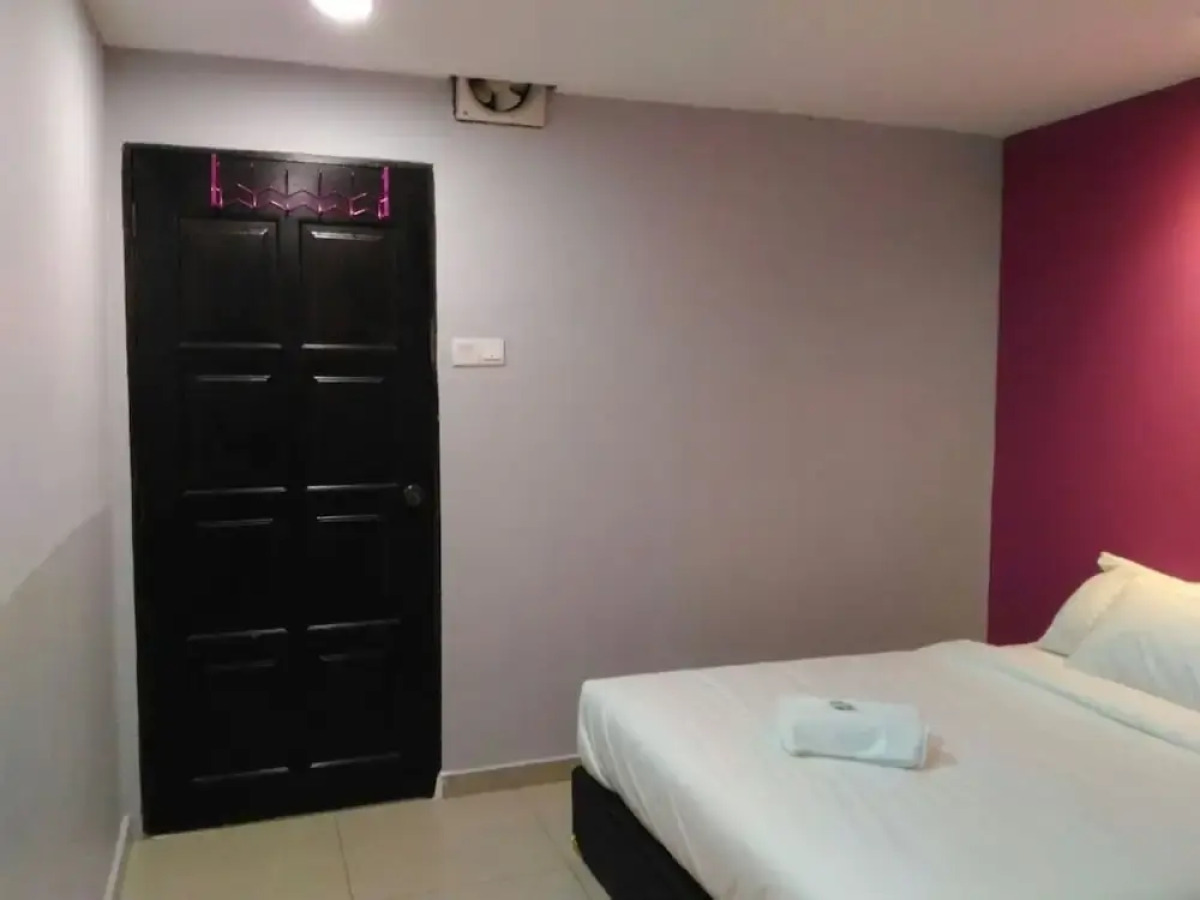 SPOT ON 90138 Hotel Elwarda Klcity