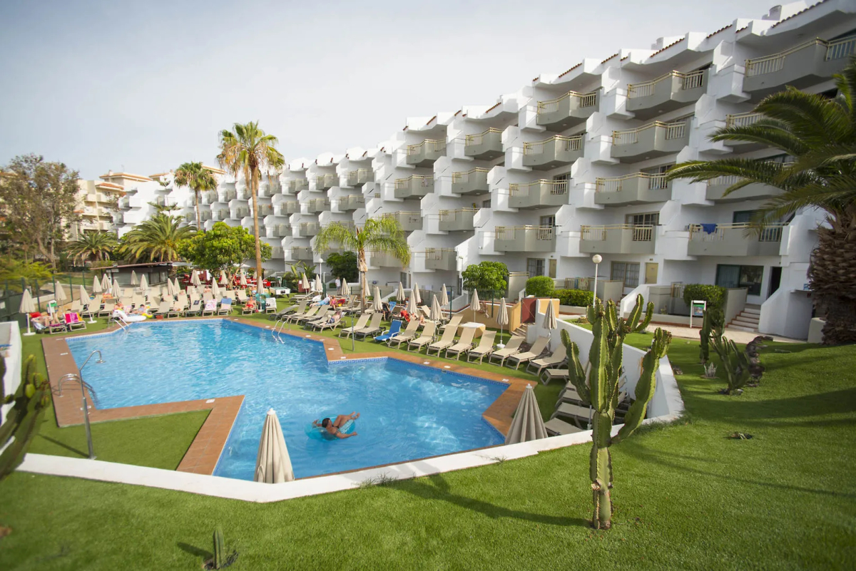 Playaolid Suites & Apartments