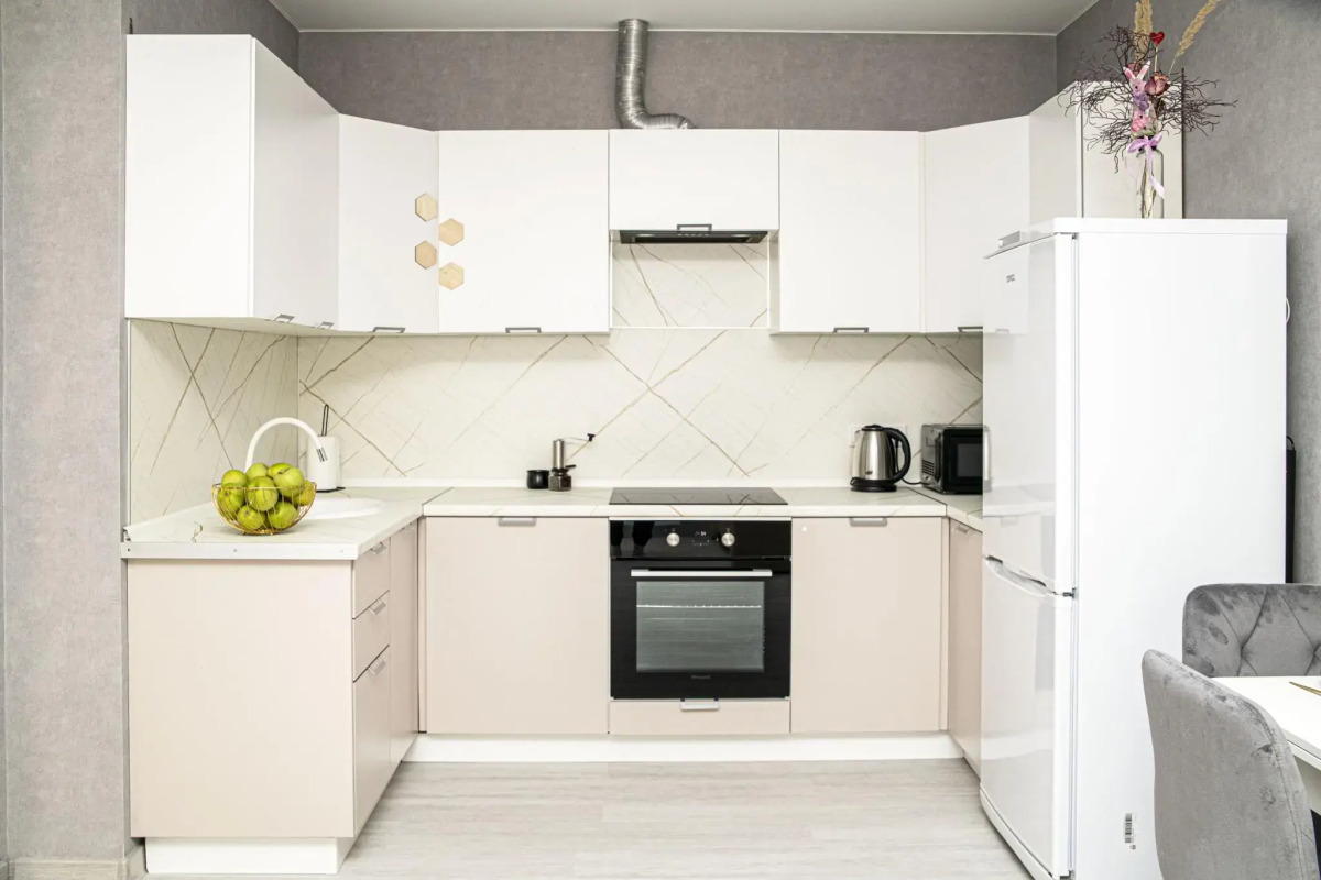 SunSet (СанСет) на улице Героя Советского Союза Аристархова