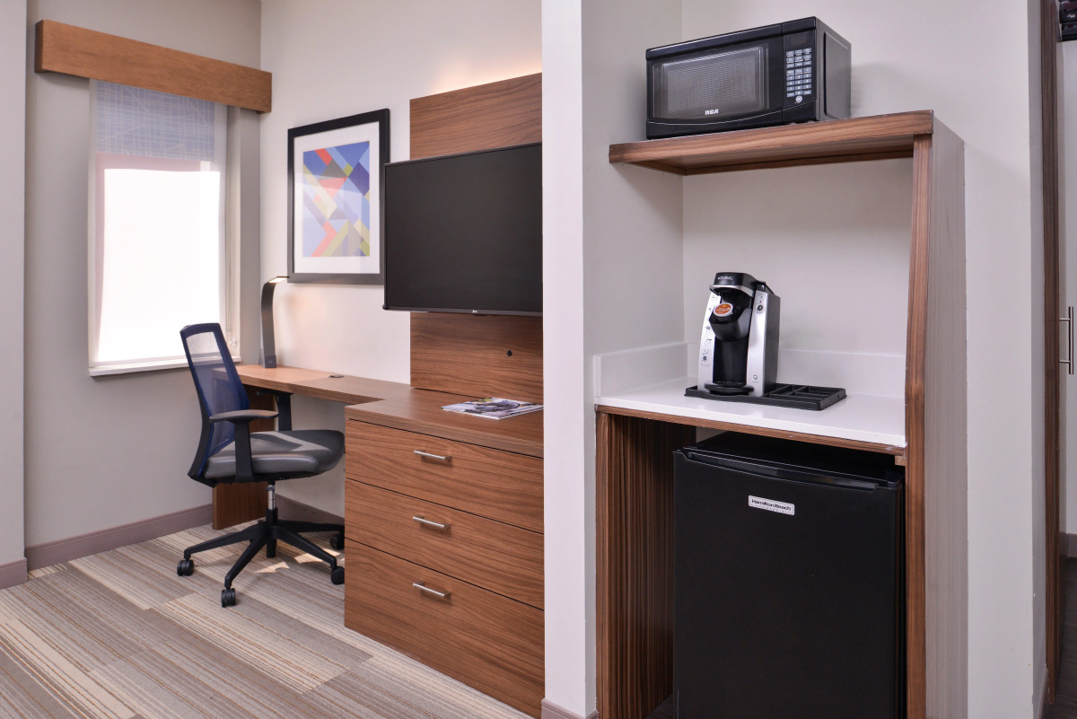 Holiday Inn Express New Orleans - St Charles (ex Modern Hotel)