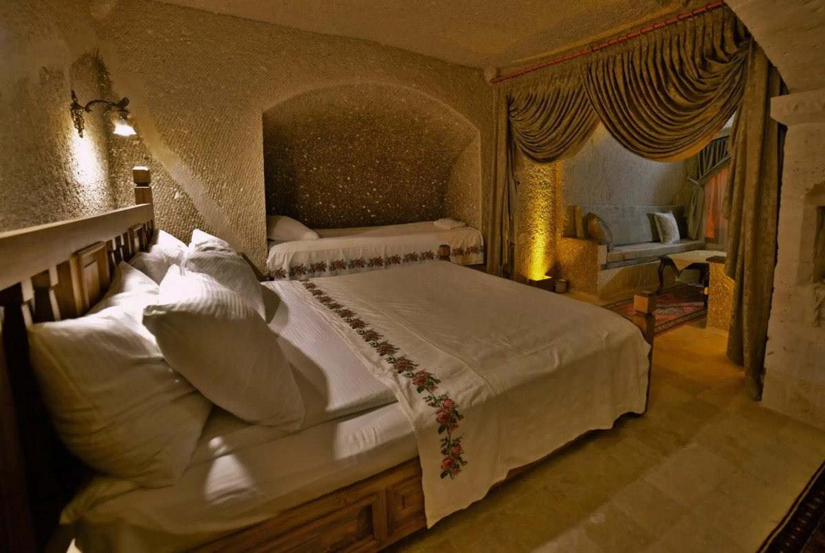 Grand Cave Suites