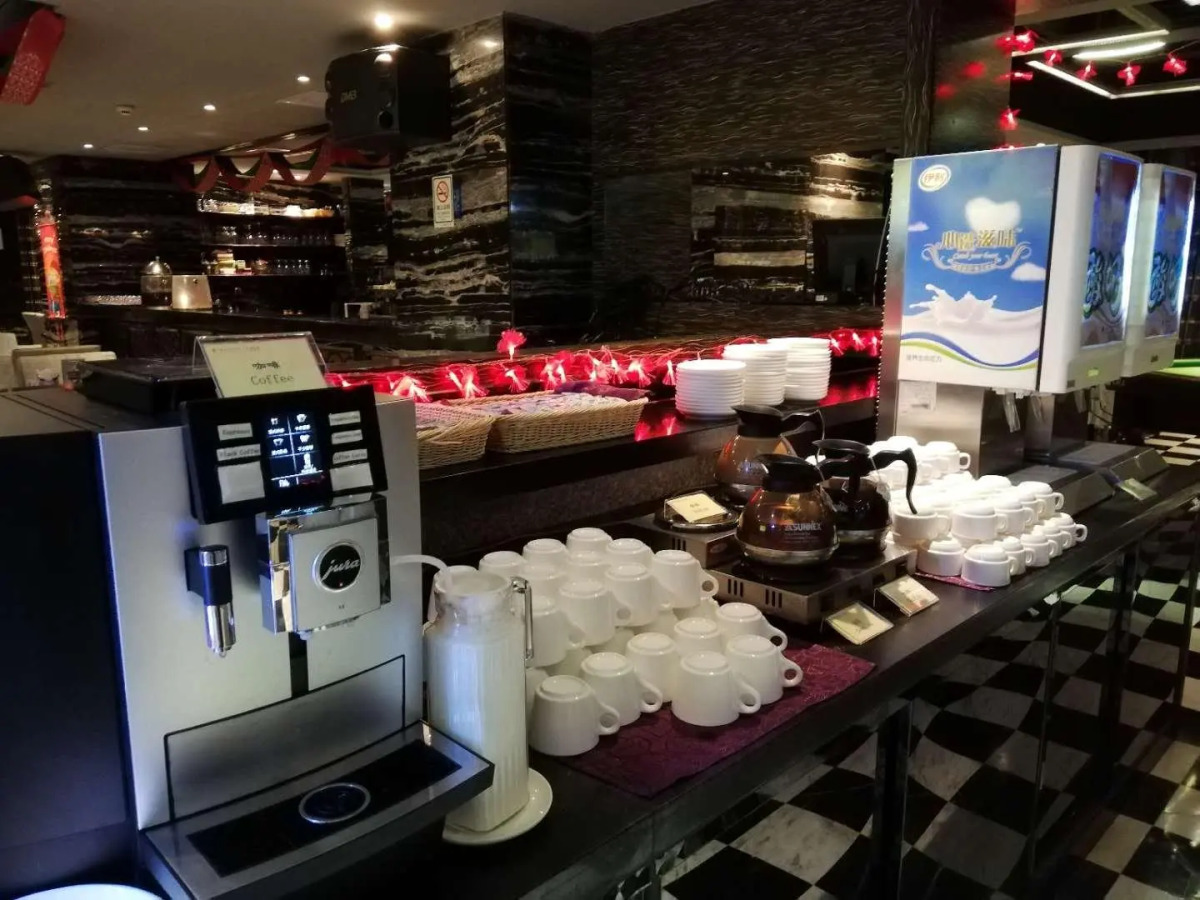 La Perle International Hotel - Free shuttle between hotel and Exhibition Center during Canton Fair & Exhibitor registration Counter