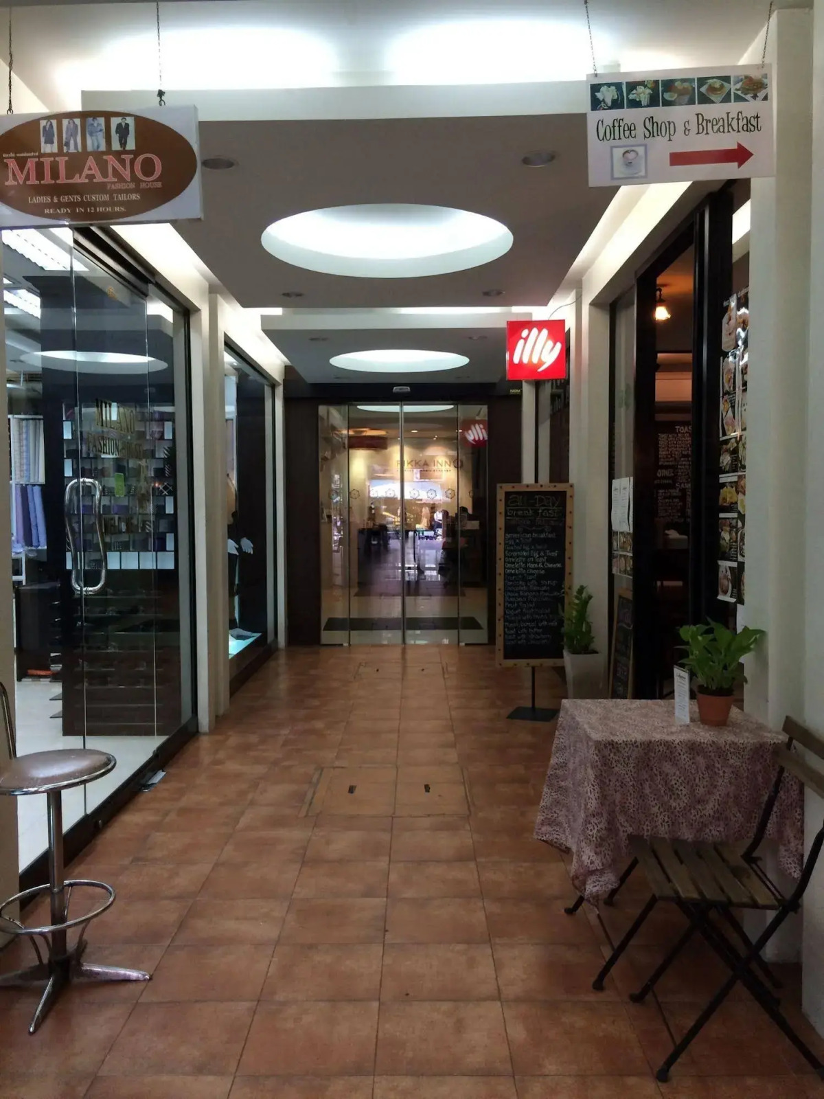 The Mulberry Bangkok Khaosan Road