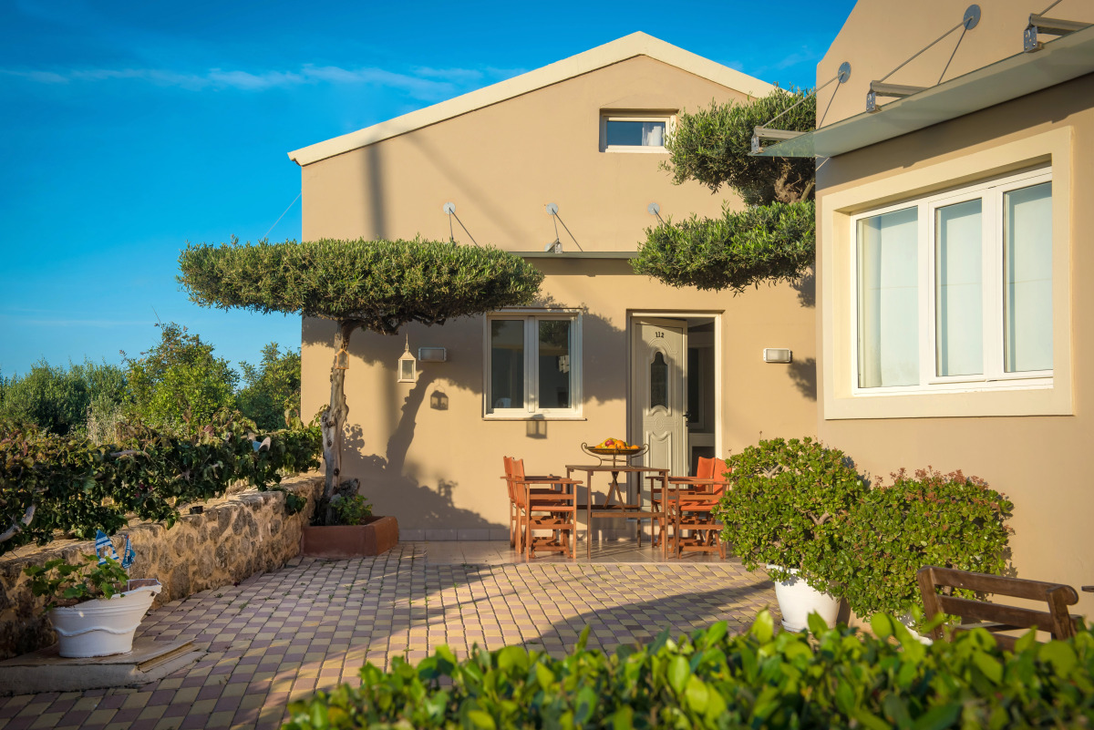 Notos Heights Hotel & Suites