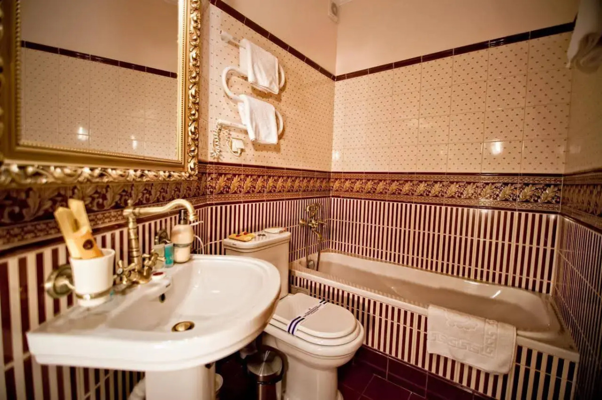 Отель «Роял Сити»