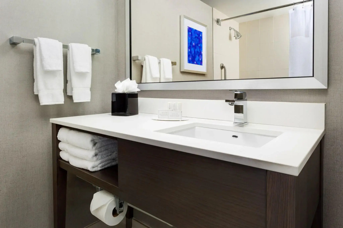 Courtyard by Marriott Boston-Cambridge