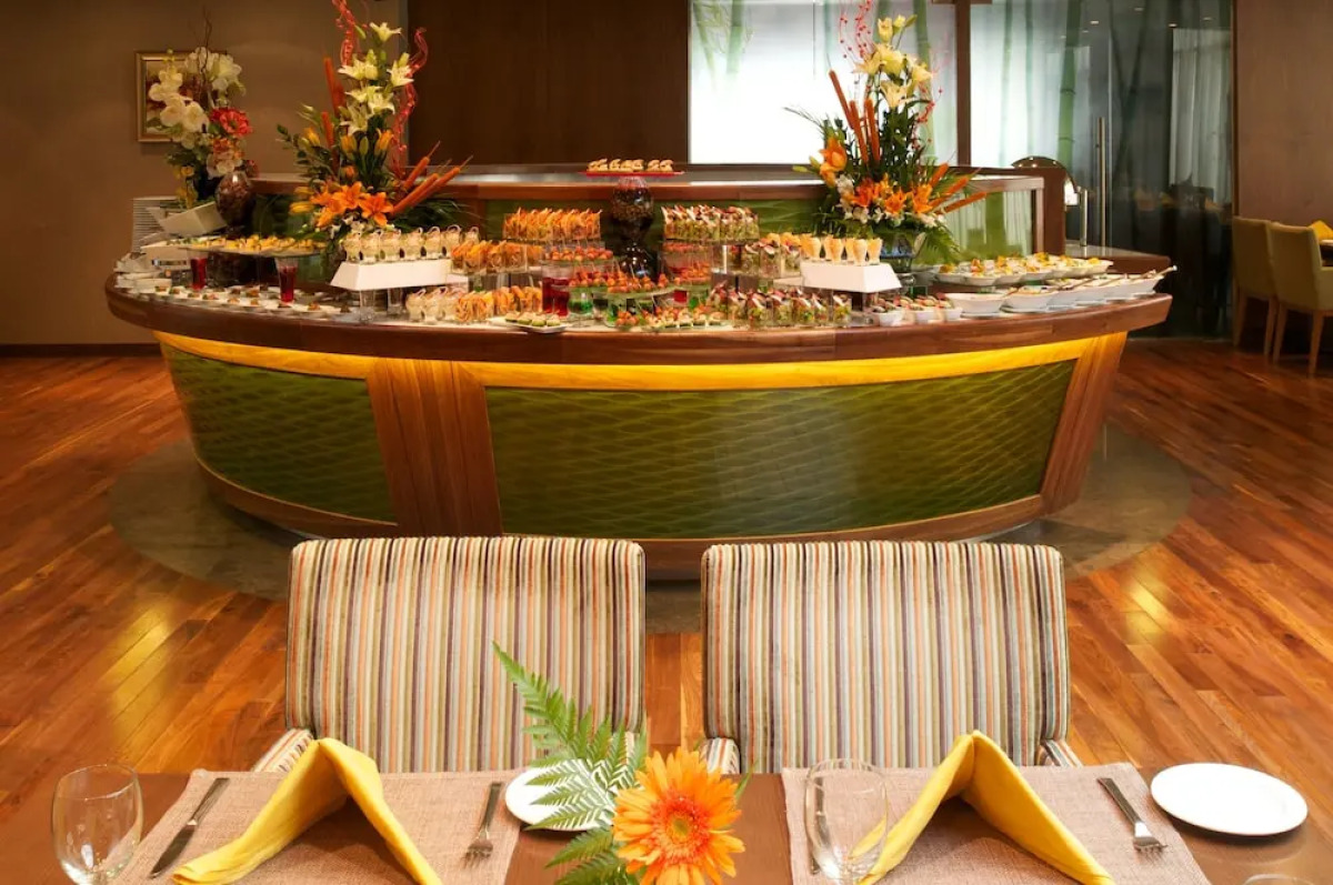 Отель Montreal Barsha