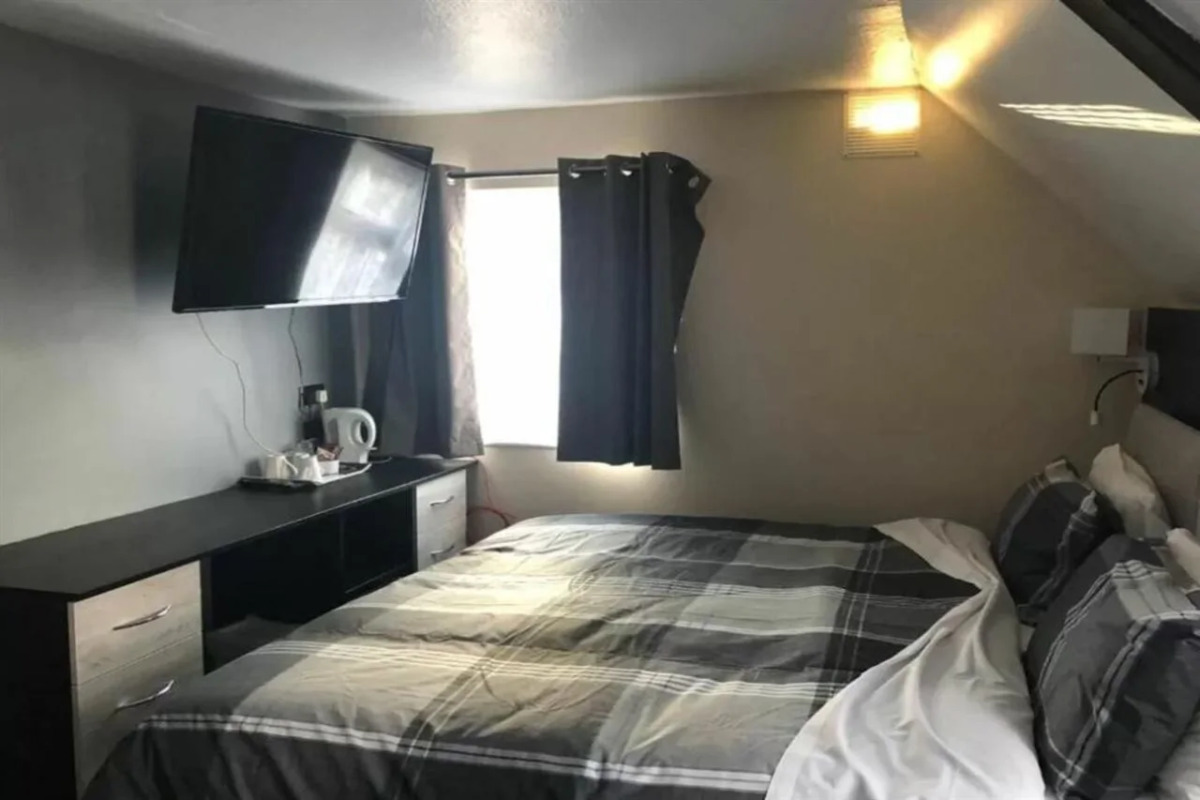 The Old Black Horse - Inn