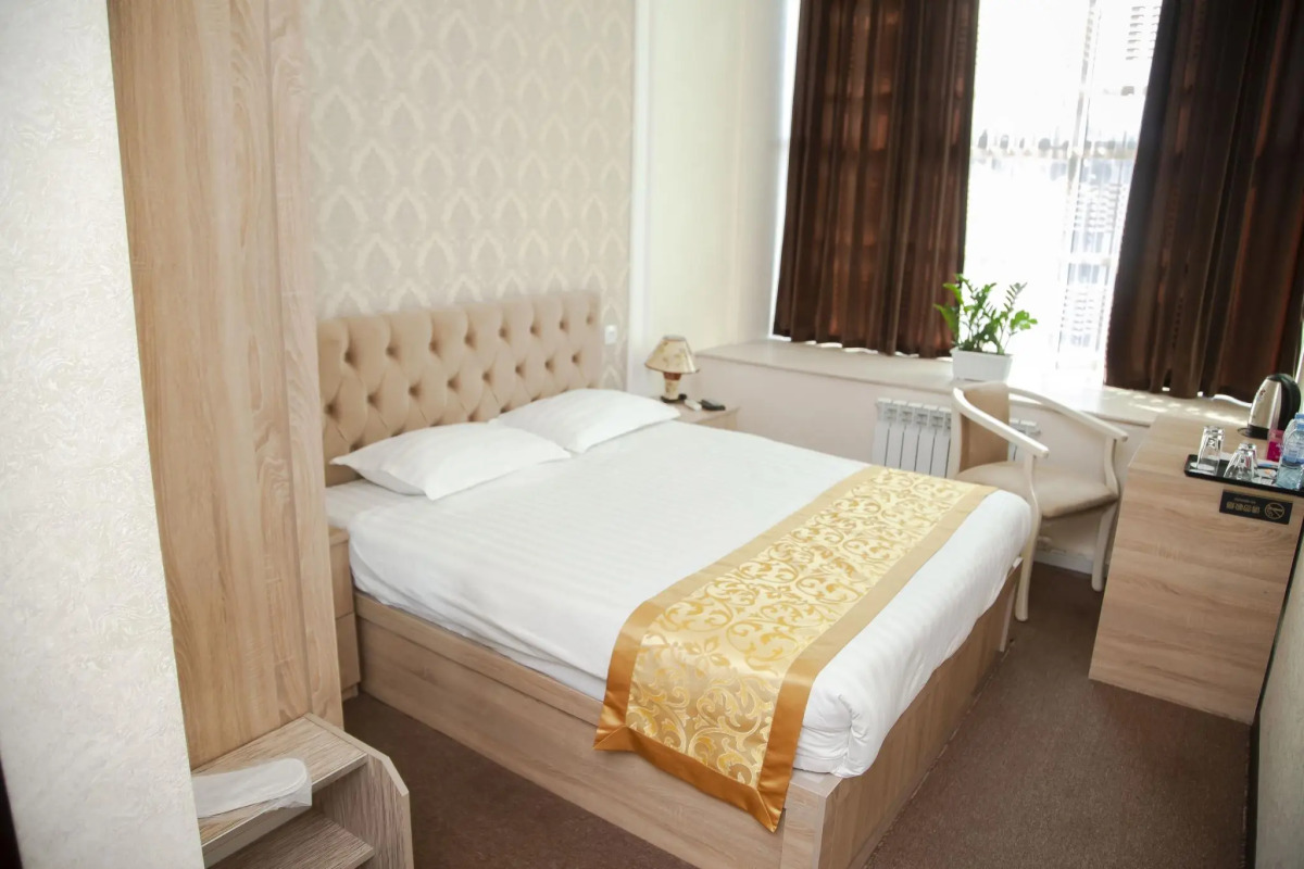 Отель Mira Stay