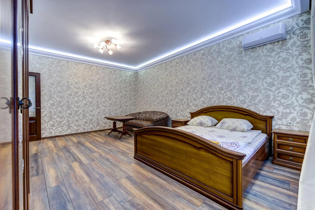 Апартаменты на улице Караванная