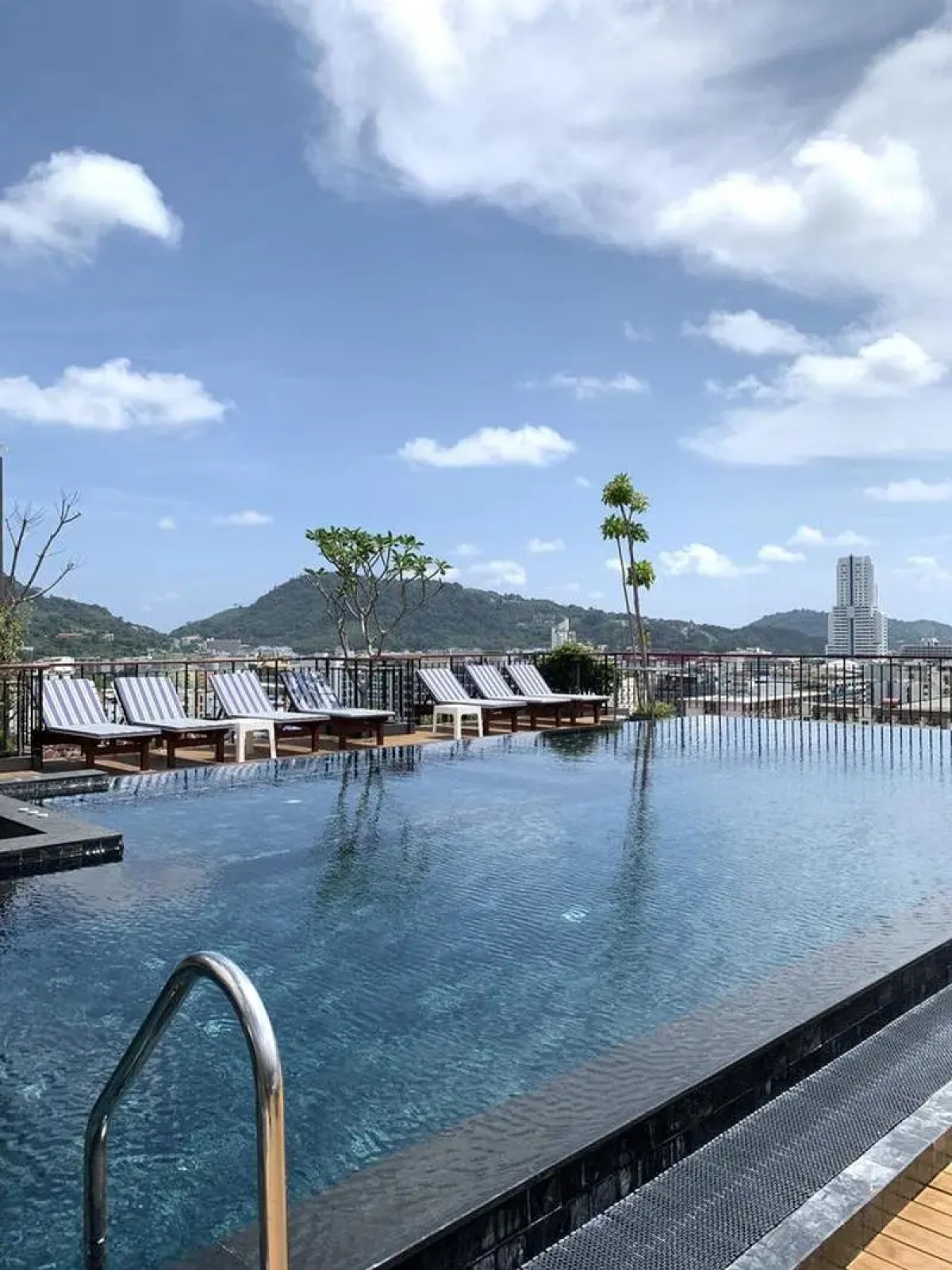 Rak Elegant Hotel Patong