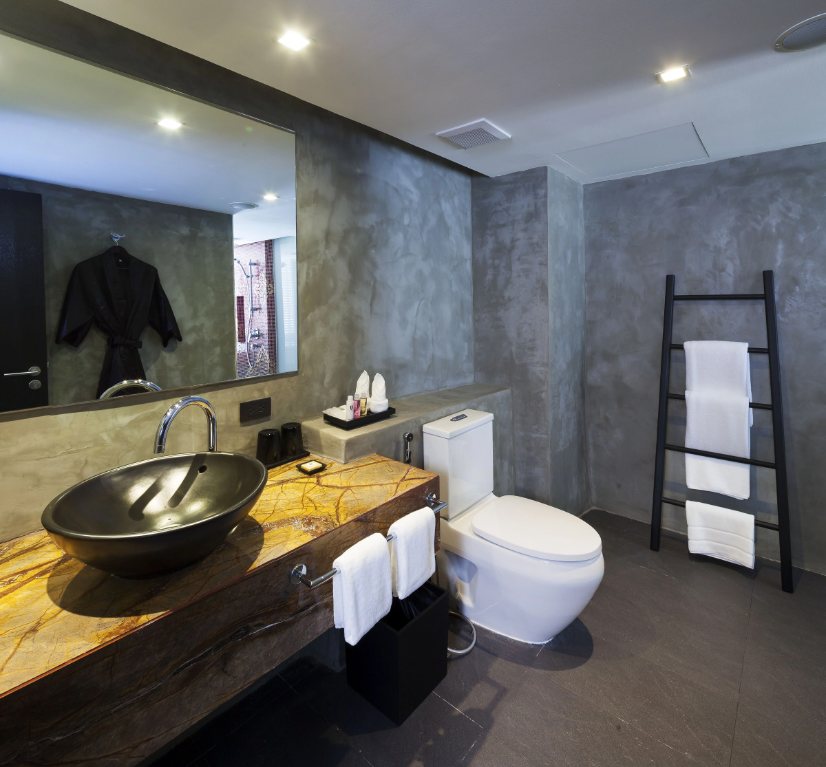 Maitria Mode Sukhumvit 15 Bangkok