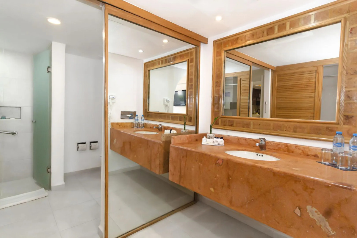 Beachscape Kin ha Villas & Suites