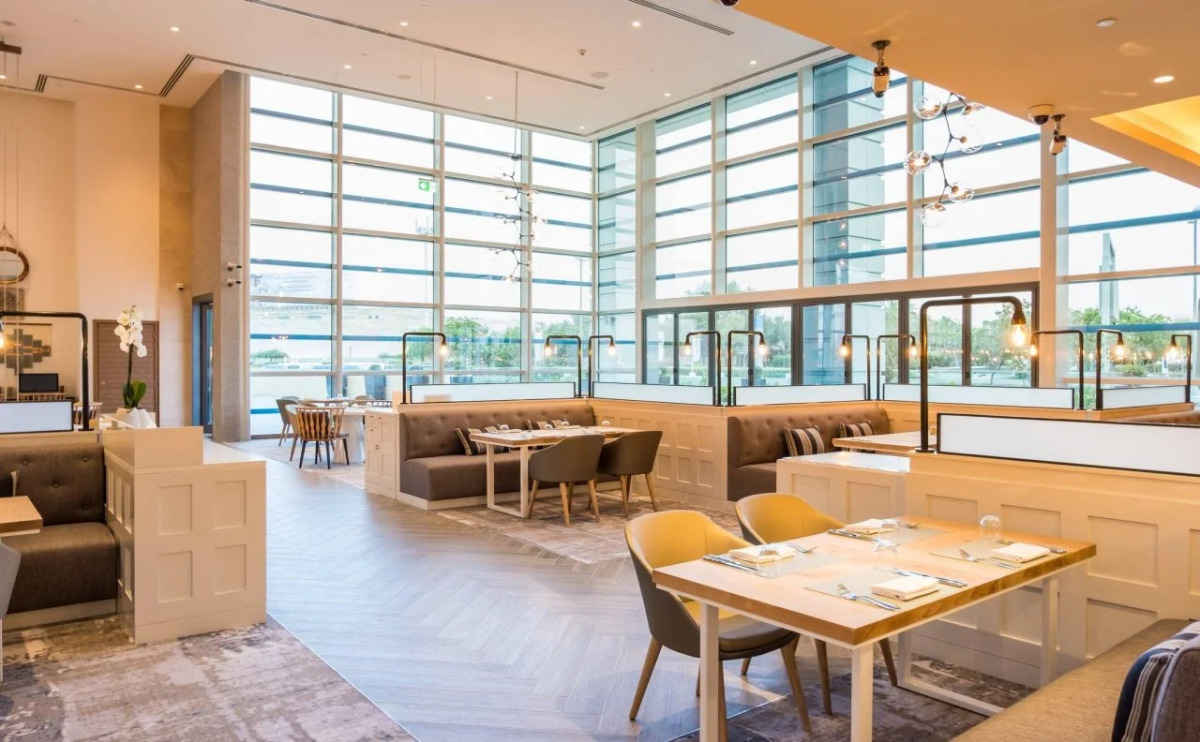 Отель Holiday Inn & Suites Dubai Festival City an IHG