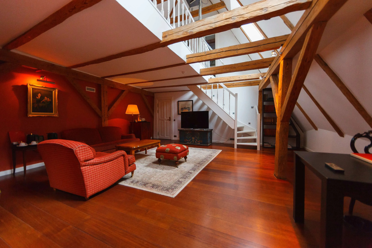 The Three Sisters Hotel