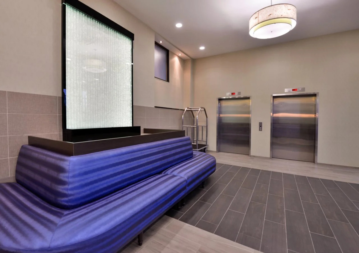 Holiday Inn Express Kennedy Airport