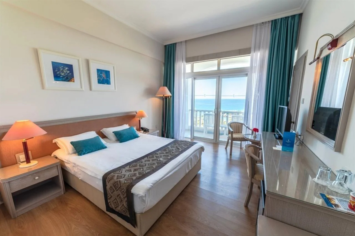 Denizkizi & Denizkizi Royal Hotel