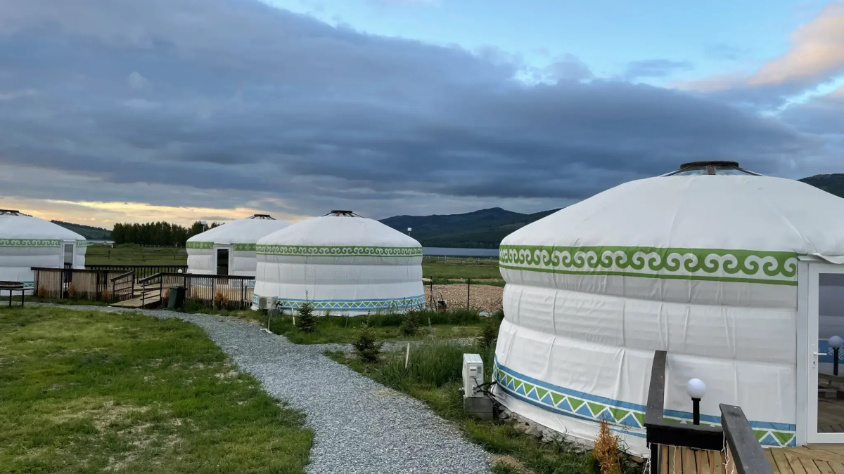 Юмарт озеро Талкас База семейного отдыха