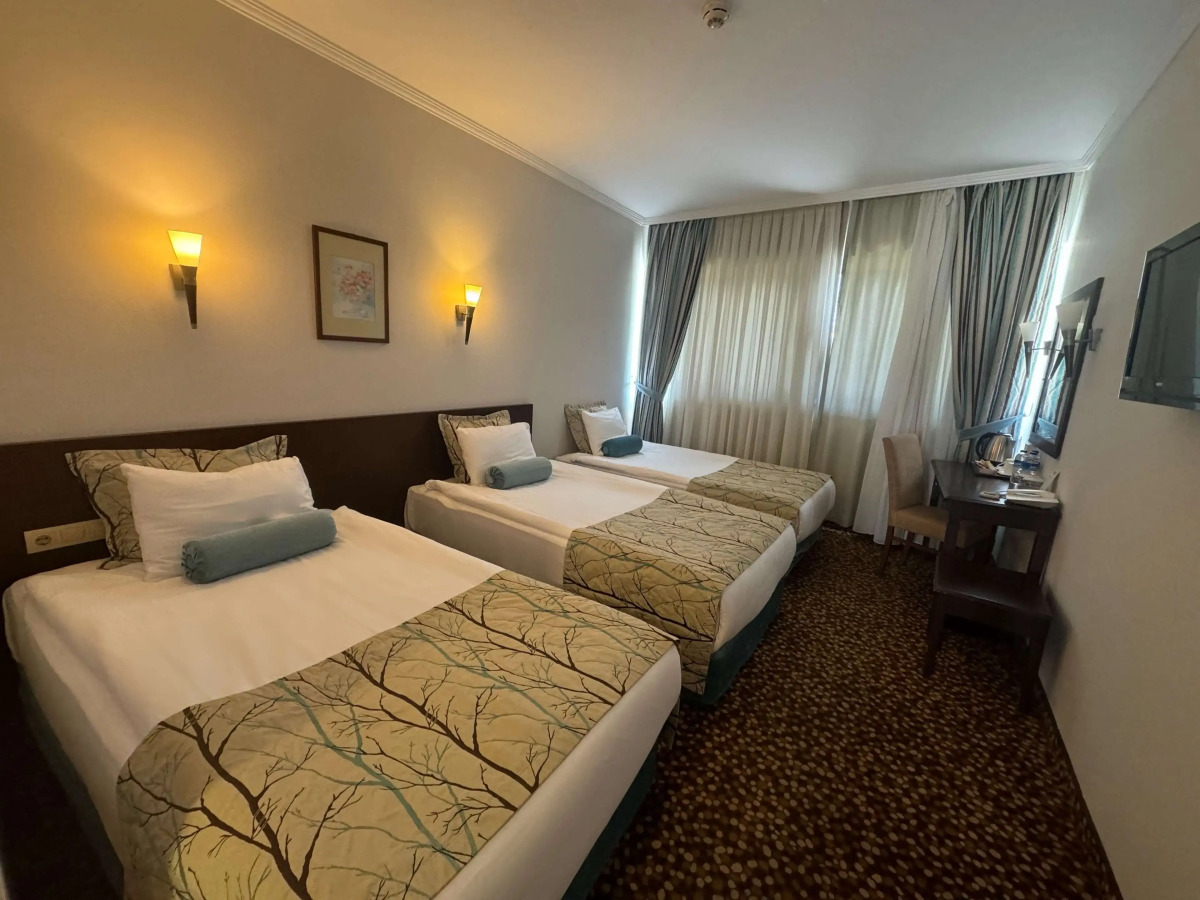 Best Western Plus Khan Hotel