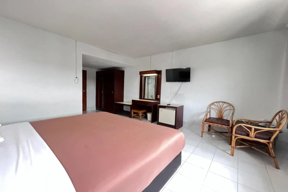 Hotel Live Max Yokohama Motomachi Ekimae