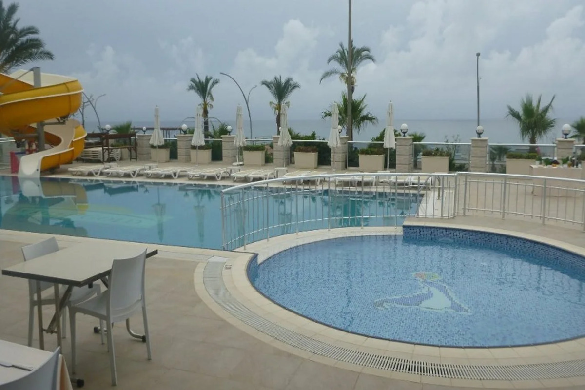 White Gold Hotel & Spa