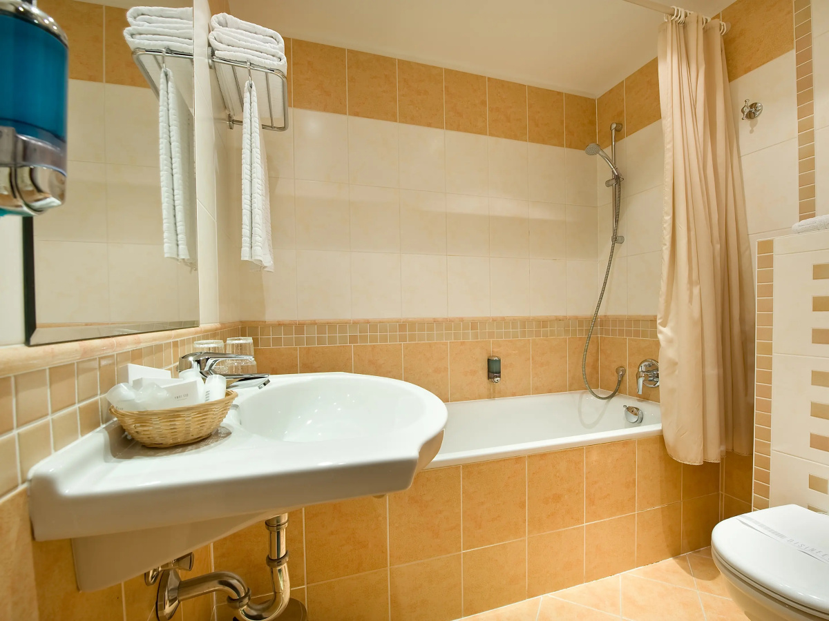 EA Hotel Rokoko