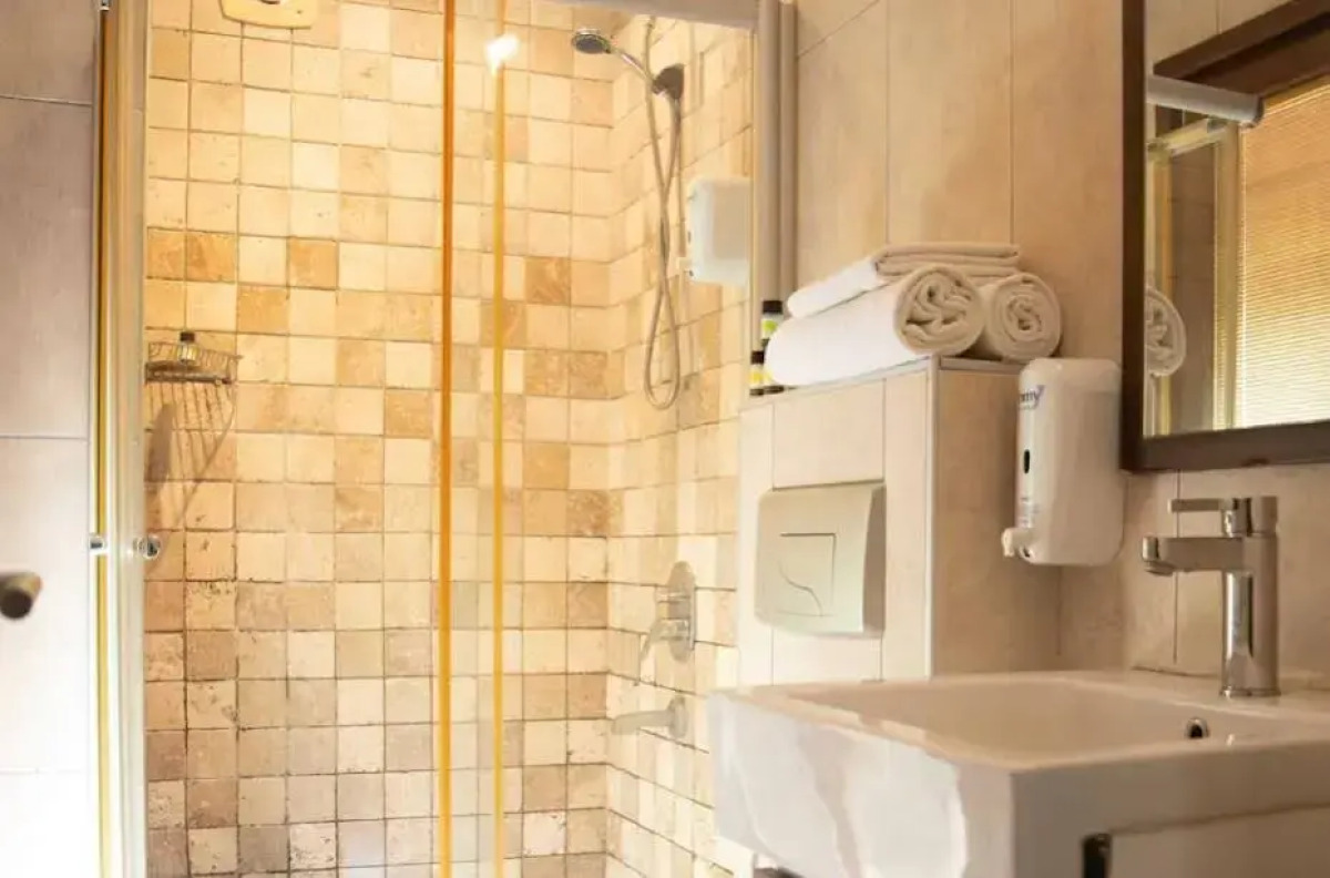 The Hera Suit Hotels