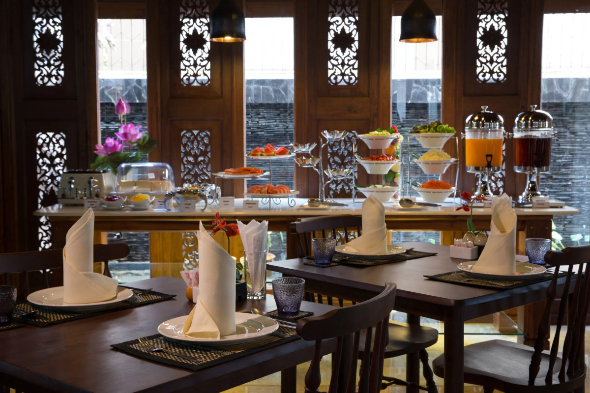 True Siam Rangnam Hotel