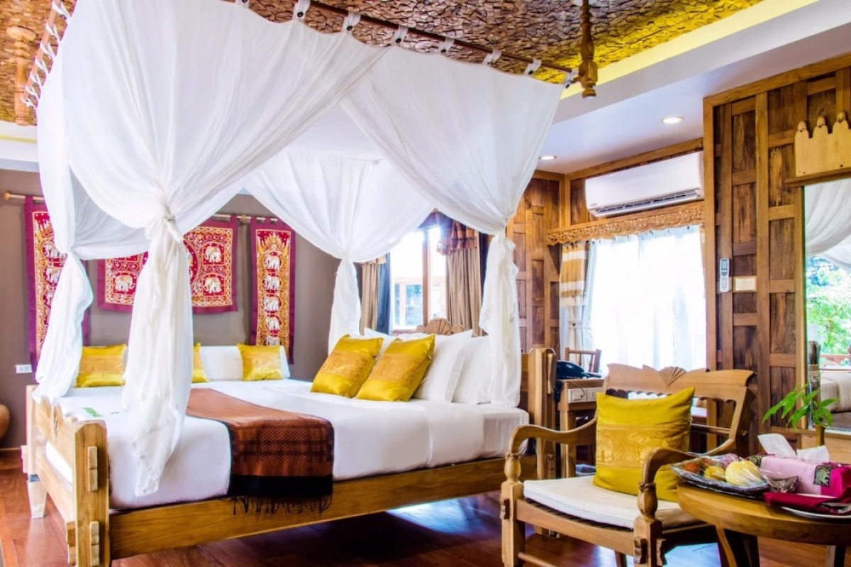 Курортный отель Santhiya Tree Koh Chang Resort