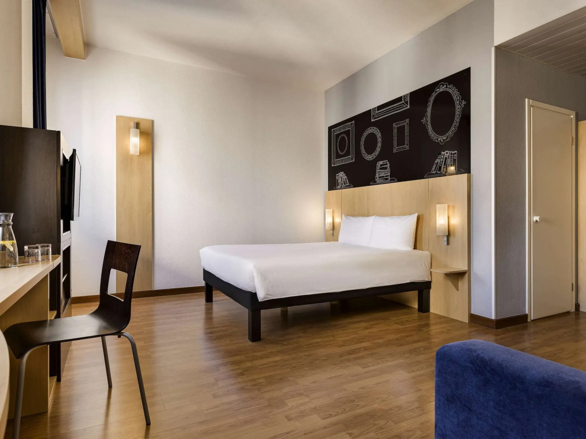 ibis Киев Центр