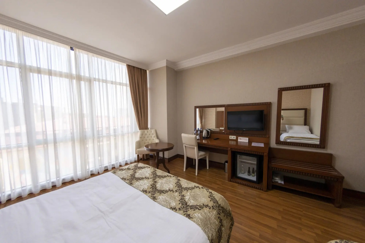 Отель Era Palace