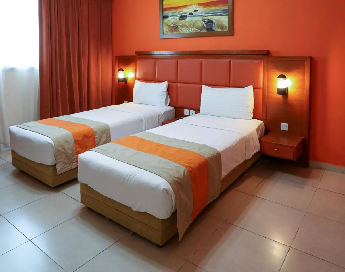 Отель Wescott Plaza Hotel Apartment