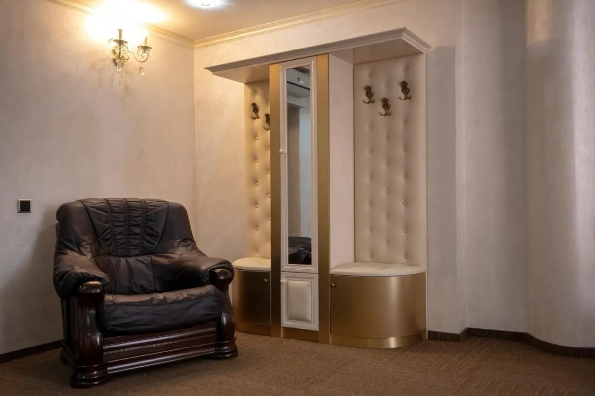 Отель Georgia Gold