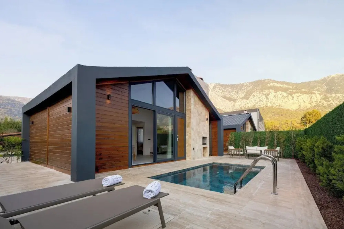 Rota Kilidonia Karaöz Suites&Villas